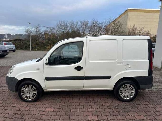 Fiat Doblo Cargo 1.3 JTD*Zylinderkopfschaden* 