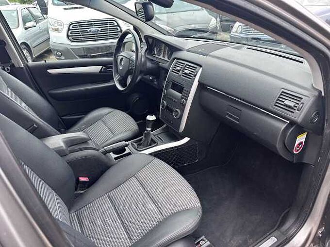 Mercedes-Benz B 170 Special Edition*Navi*Sitzheizung*Pano*