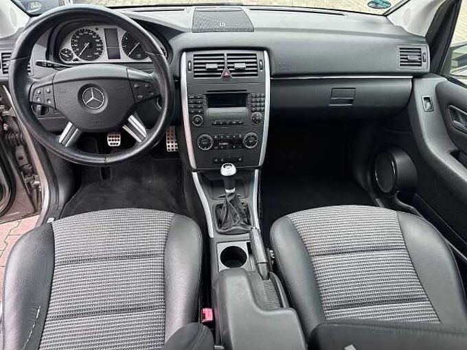 Mercedes-Benz B 170 Special Edition*Navi*Sitzheizung*Pano*