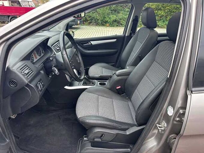 Mercedes-Benz B 170 Special Edition*Navi*Sitzheizung*Pano*