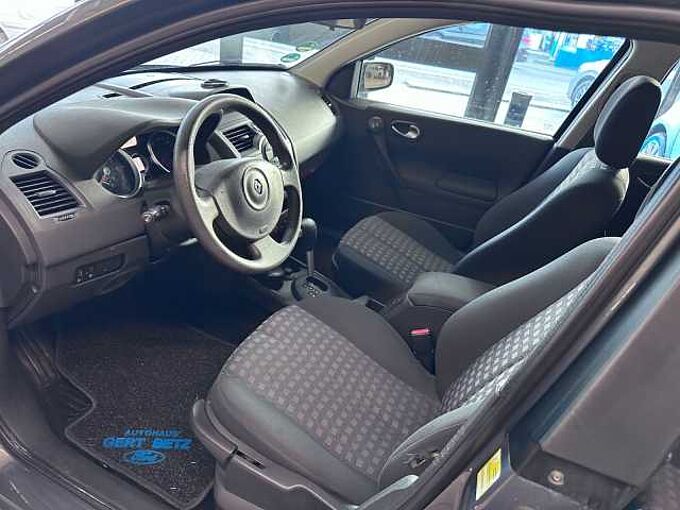 Renault Megane II Grandtour*1.Hand*Scheckheft*Parkhilfe*