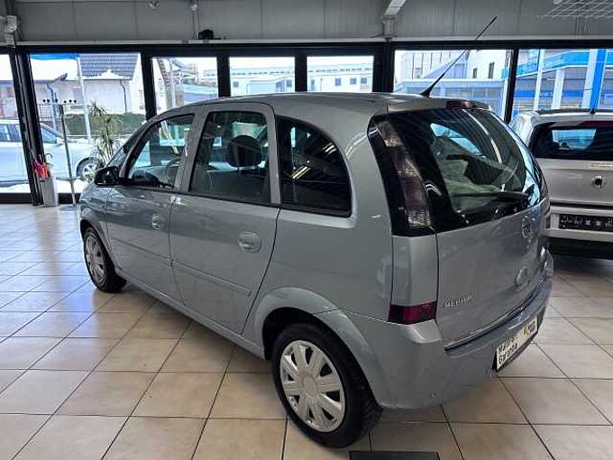 Opel Meriva *Scheckheft*Klima*Parkhilfe*Tüv Neu*