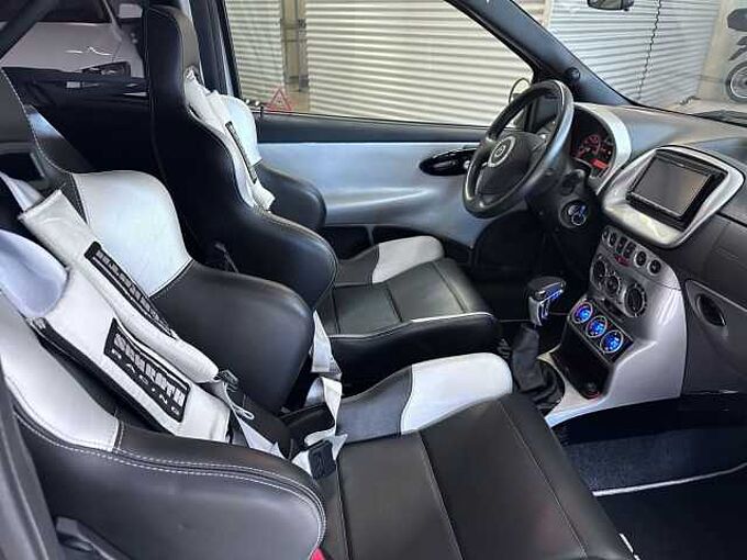 Fiat Punto 1.8 16V*Flügeltüren*Komplett Umbau*