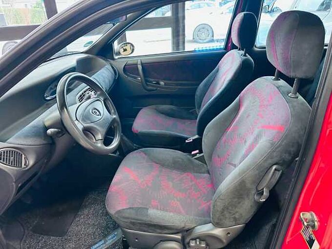 Lancia Ypsilon *Elefantino Rosso*Scheckheft*Klima*T&uuml;v Neu*