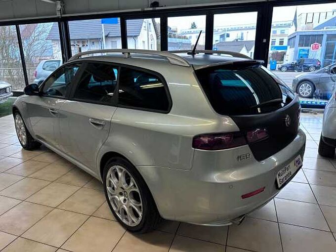 Alfa Romeo Alfa 159 *1.Hand*Scheckheft*Leder*Tüv Neu*