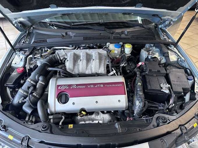 Alfa Romeo Alfa 159 *1.Hand*Scheckheft*Leder*Tüv Neu*