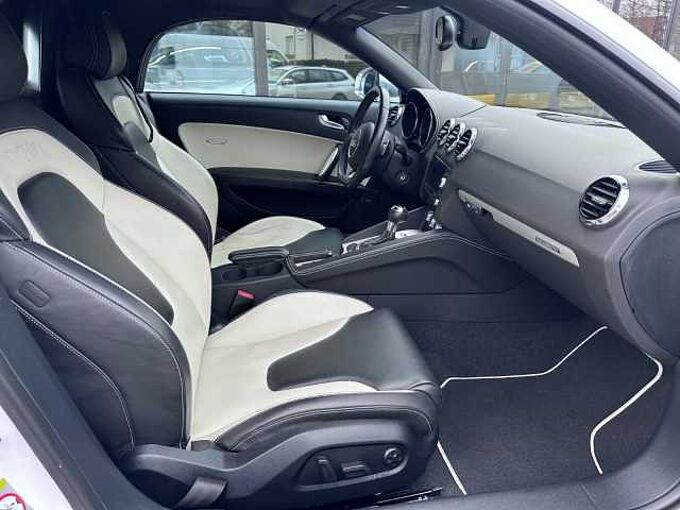 Audi TT Coupe/Roadster 2.0 TFSI TTS Roadster quattro