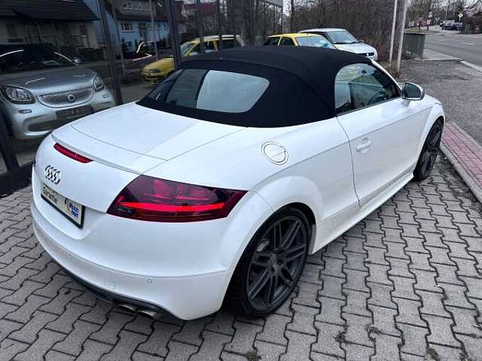 Audi TT Coupe/Roadster 2.0 TFSI TTS Roadster quattro