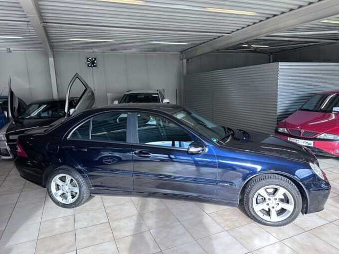Mercedes-Benz C 180 KOMPRESSOR*Navi*Sitzheizung*Tüv Neu*PDC*