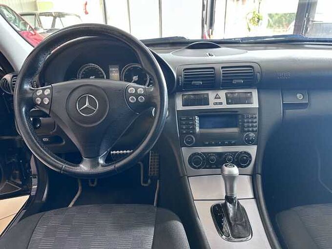 Mercedes-Benz C 180 KOMPRESSOR*Navi*Sitzheizung*Tüv Neu*PDC*