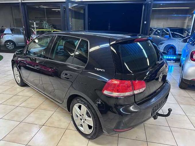 Volkswagen Golf VI Team*Scheckheft*Parkhilfe*Sitzheizung*AHK*