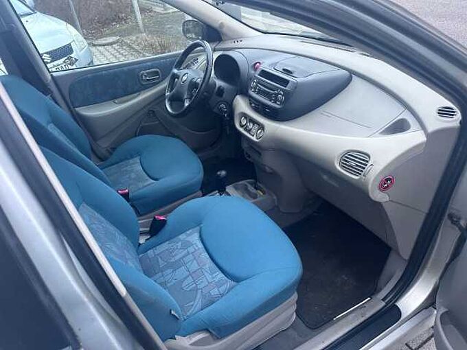 Nissan Almera Tino Acenta*Getriebeprobleme*