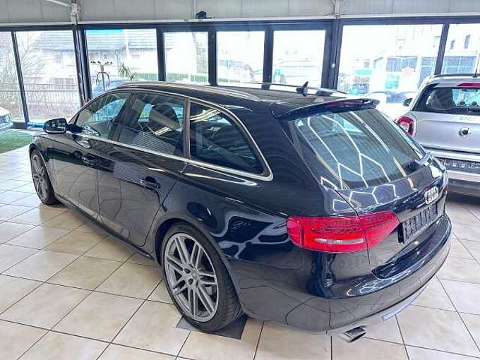 Audi A4 2.0* S line*1.Hand*Scheckheft*Alcantara*