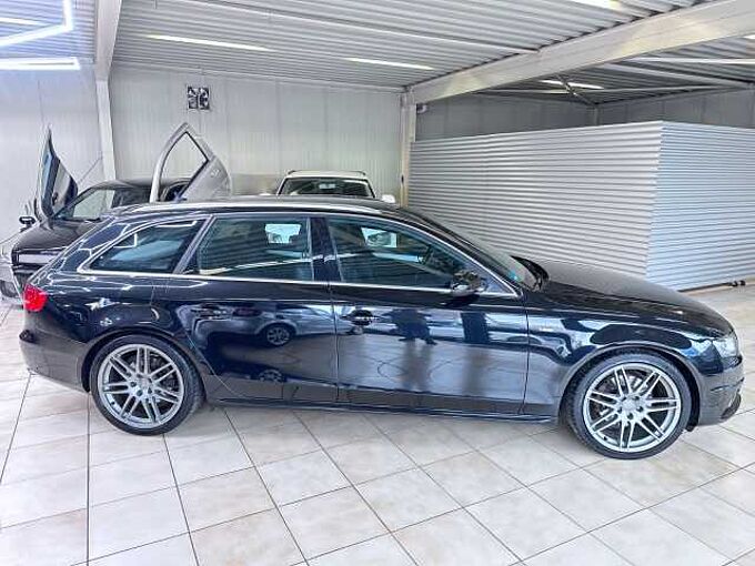 Audi A4 2.0* S line*1.Hand*Scheckheft*Alcantara*