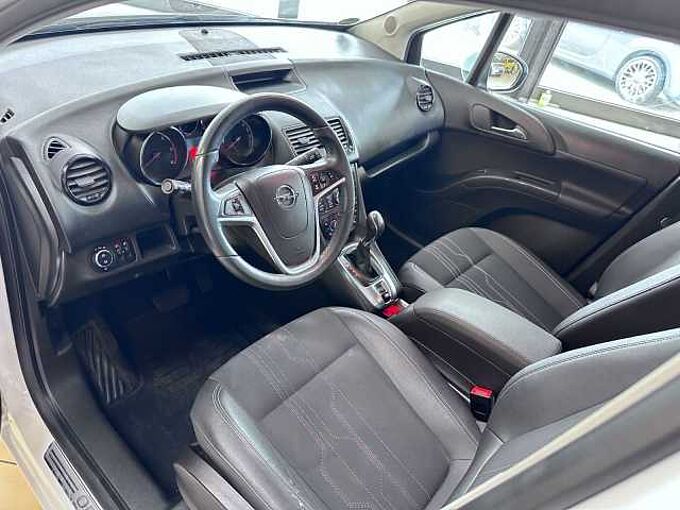 Opel Meriva 1.7 CDTI*Scheckheft*Klima*Fahrradtr&auml;ger*