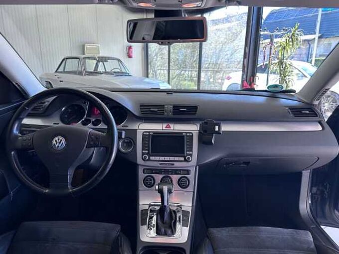 Volkswagen Passat Variant *Scheckheft*Navi*Klima*Sitzheizung*Parkhilfe*