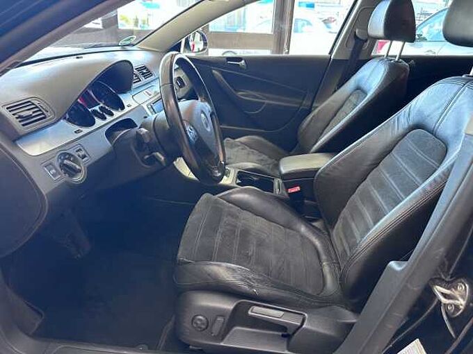 Volkswagen Passat Variant *Scheckheft*Navi*Klima*Sitzheizung*Parkhilfe*