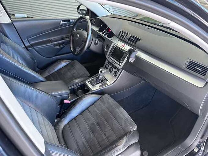 Volkswagen Passat Variant *Scheckheft*Navi*Klima*Sitzheizung*Parkhilfe*