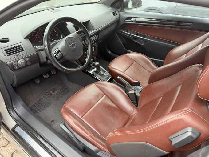 Opel Astra H*Navi*Parkhilfe*Leder*