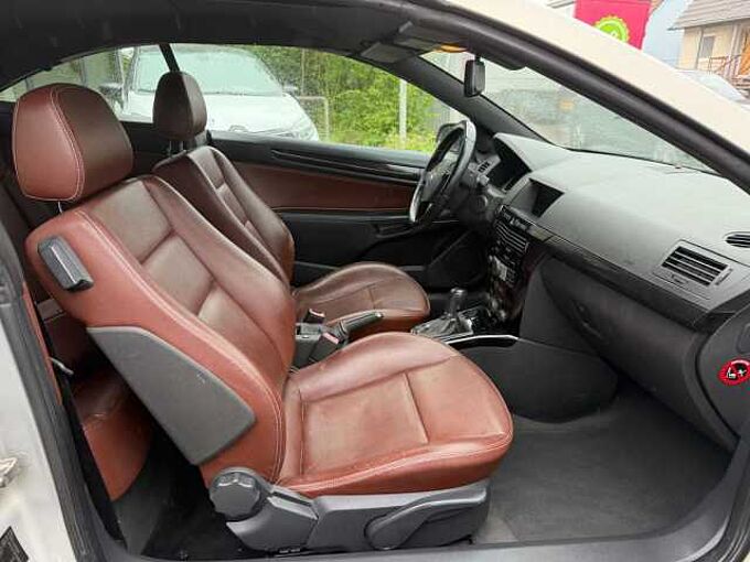 Opel Astra H*Navi*Parkhilfe*Leder*