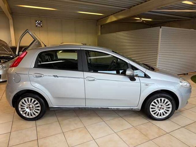 Fiat Grande Punto 1.4*T&uuml;v Neu*Scheckheft*Klima*
