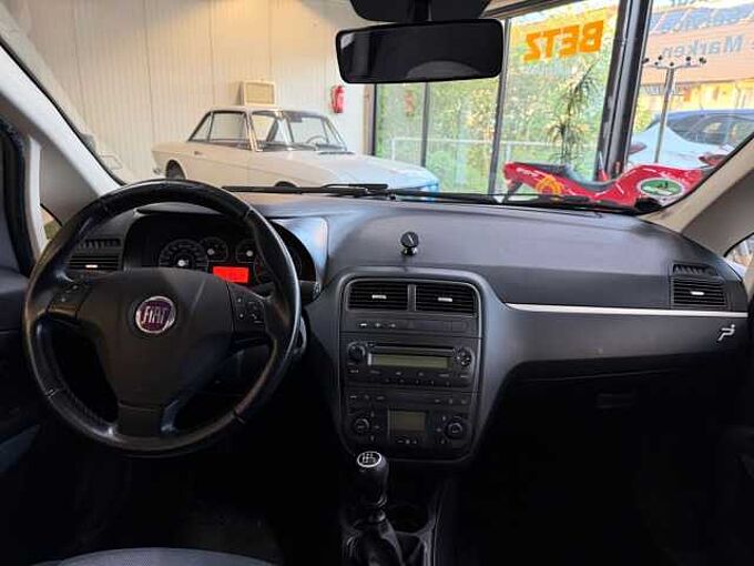 Fiat Grande Punto 1.4*T&uuml;v Neu*Scheckheft*Klima*