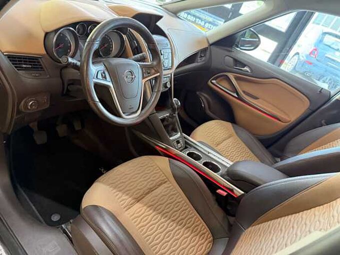 Opel Zafira Tourer *1.Hand*7-Sitzer*Scheckheft*Klima*AHK*